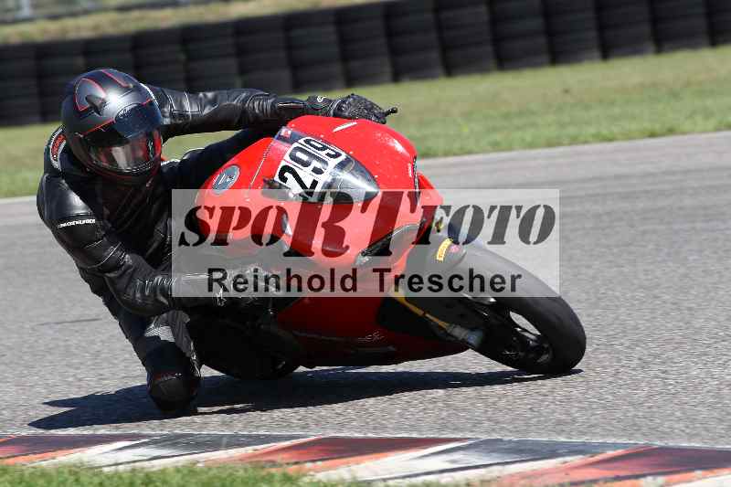 /43 08.08.2025 Discover the Bike ADR/Race 3 rot/299